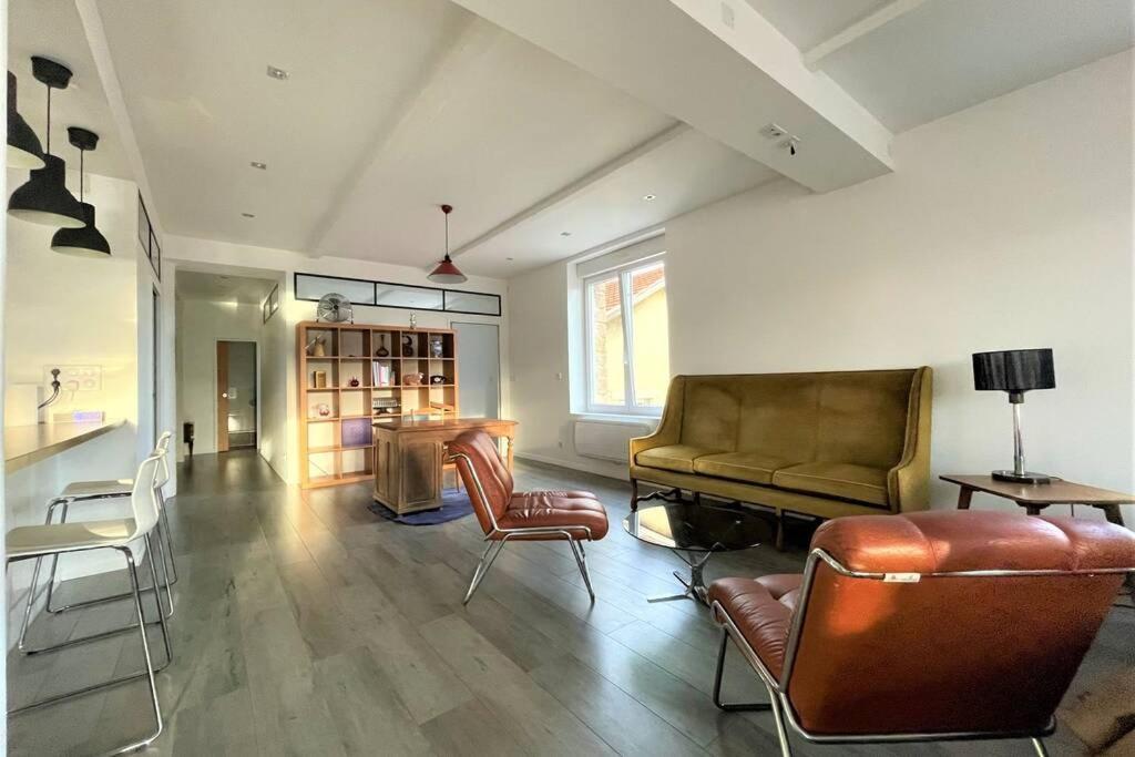 Superbe Loft 100M2 Proche Cathedrale Avec Parking Apartment Reims Exterior photo