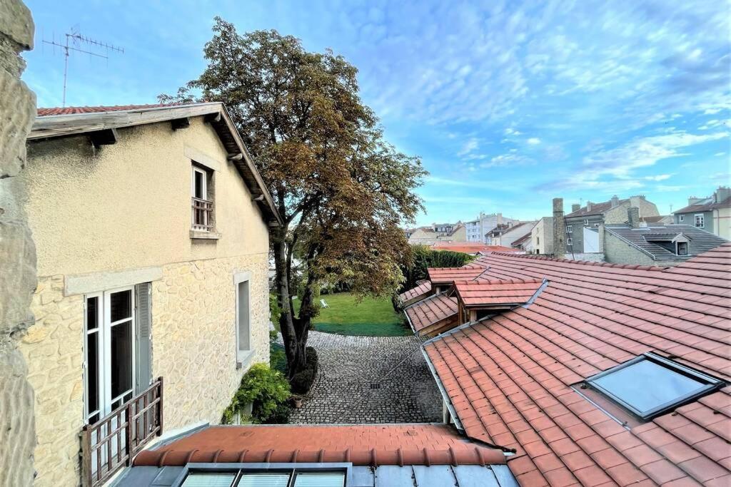 Superbe Loft 100M2 Proche Cathedrale Avec Parking Apartment Reims Exterior photo