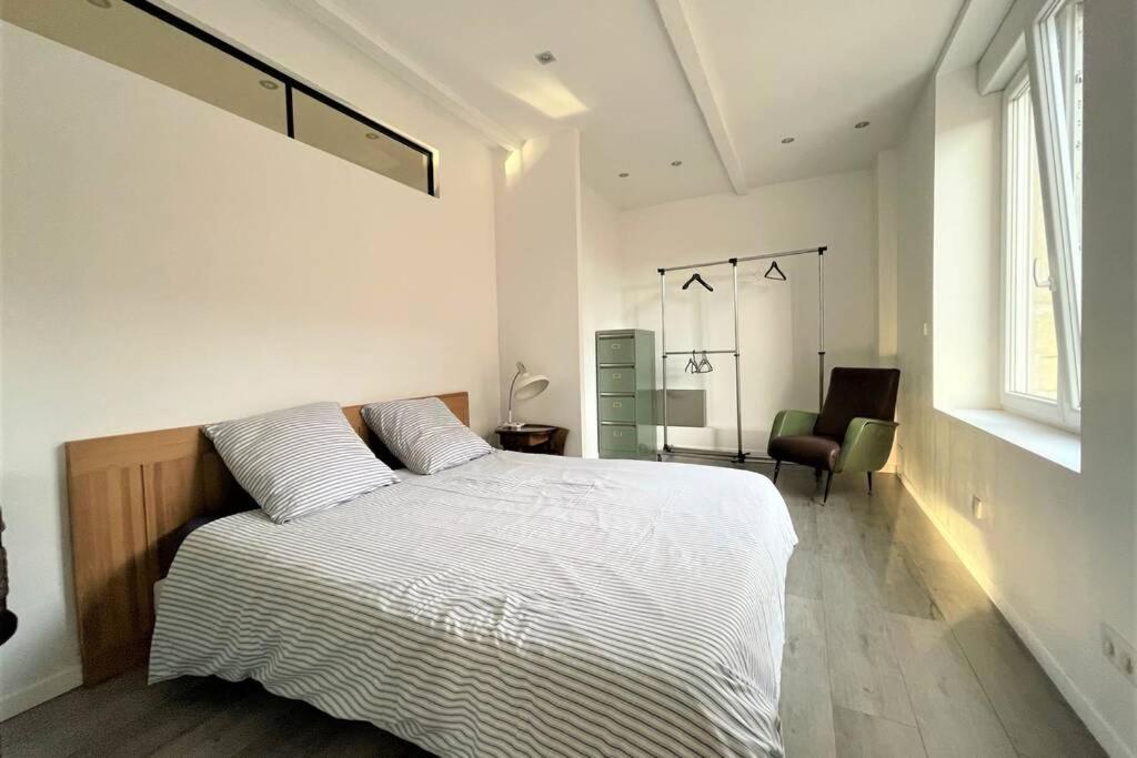 Superbe Loft 100M2 Proche Cathedrale Avec Parking Apartment Reims Exterior photo