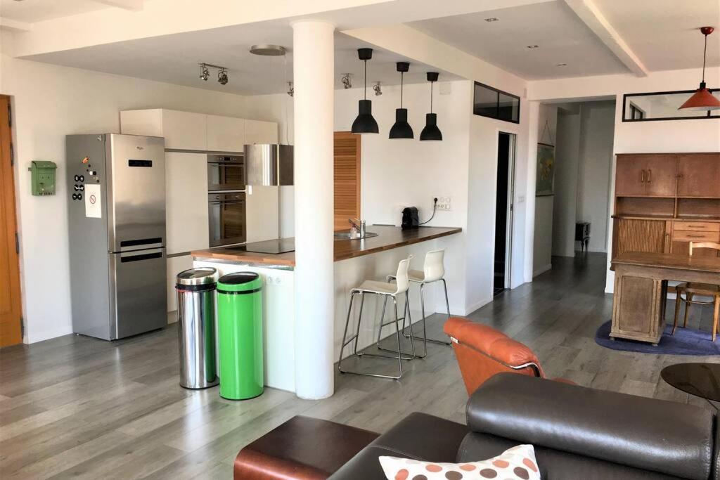 Superbe Loft 100M2 Proche Cathedrale Avec Parking Apartment Reims Exterior photo