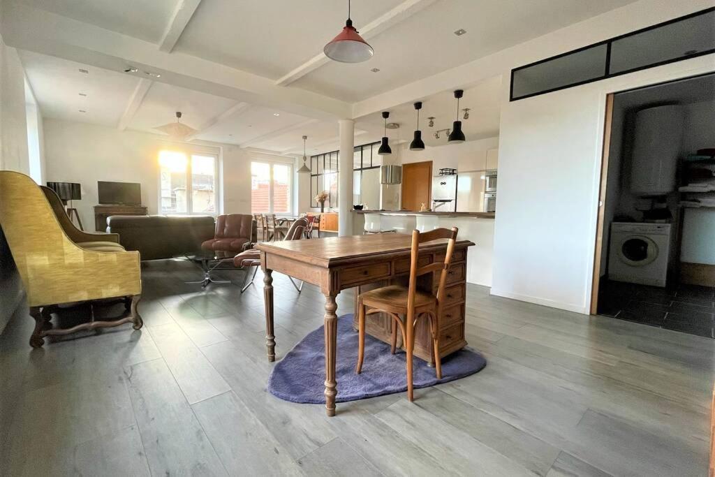 Superbe Loft 100M2 Proche Cathedrale Avec Parking Apartment Reims Exterior photo